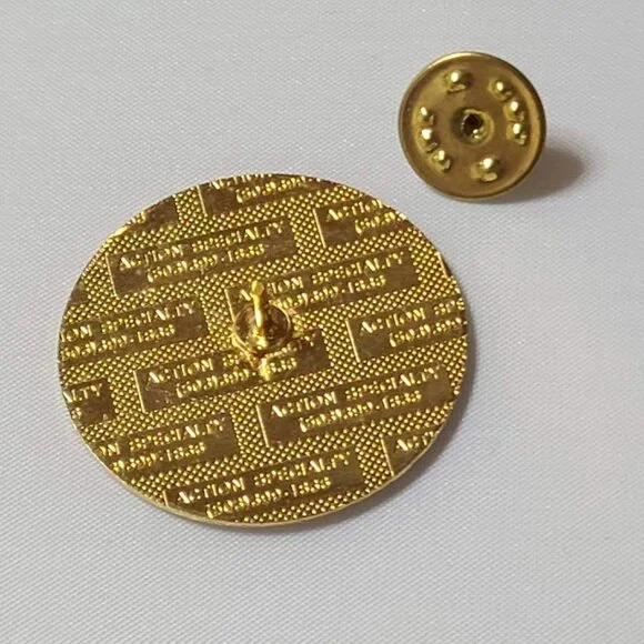 Vintage I Heart Love Oregon State Parks Lapel Pin - Picture 4 of 6